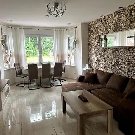Ferienanwesen Familie Poplavskis Villa